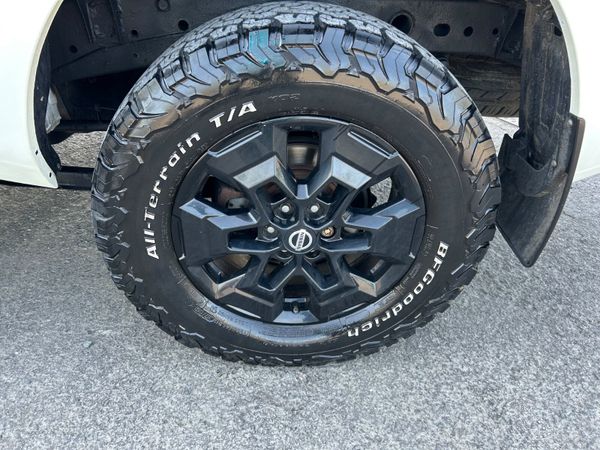 NISSAN NAVARA 2.3DCI N-GUARD AUTO NO VAT VRT INC 388661654
