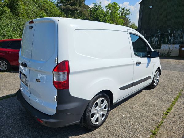 Ford Transit Courier 2016 1.5 tdci one owner 388624283