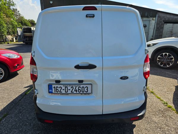 Ford Transit Courier 2016 1.5 tdci one owner 388624288