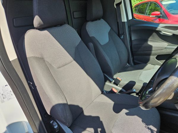 Ford Transit Courier 2016 1.5 tdci one owner 388624353