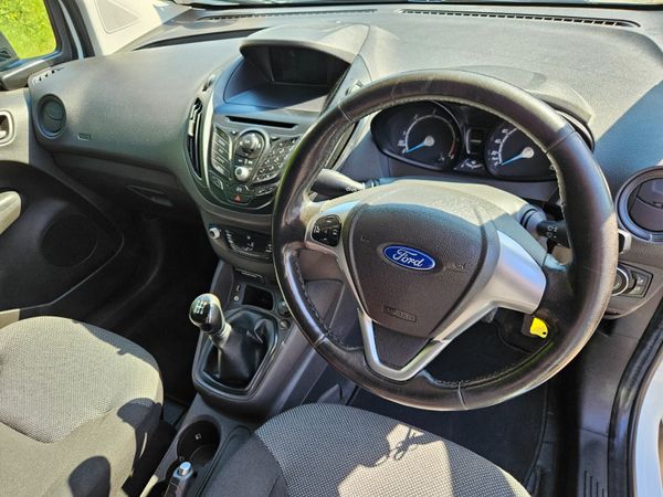 Ford Transit Courier 2016 1.5 tdci one owner 388624354
