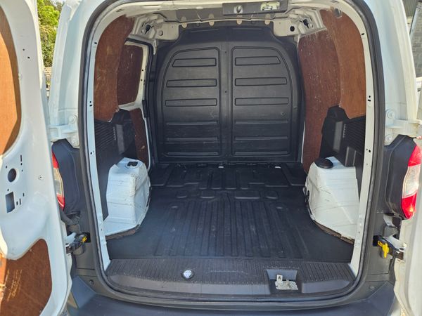 Ford Transit Courier 2016 1.5 tdci one owner 388624336
