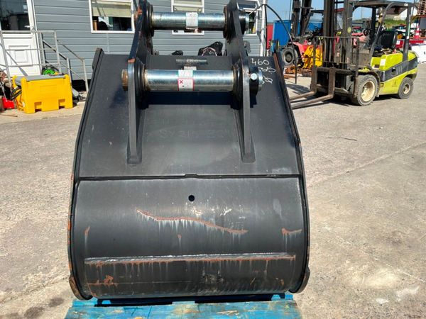 UNUSED 36" GEITH DIGGING BUCKET....80mm...1349. 388638954