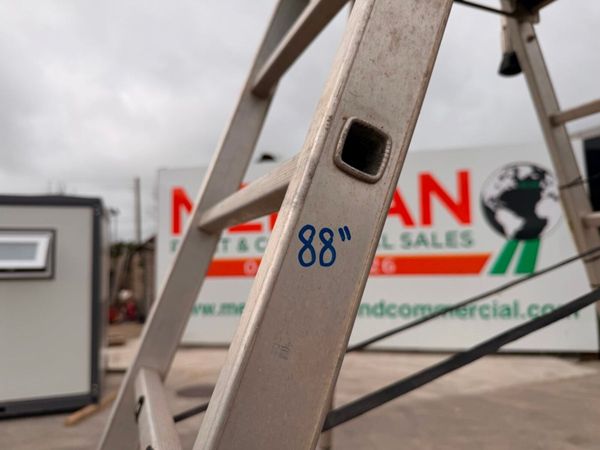 TUBESCA PLATFORM LADDER ...88 inch / 67 inch. 388790557