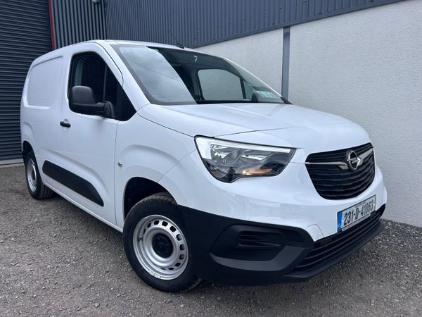 2023 Opel Combo ‘Only 68kms 388714729