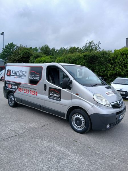 Opel Vivaro 2008 388717302