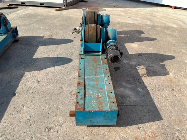 WELDING POSITIONING / PIPE ROLLERS........1498 388723046