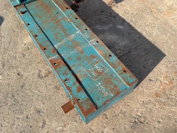 WELDING POSITIONING / PIPE ROLLERS........1498 388723070