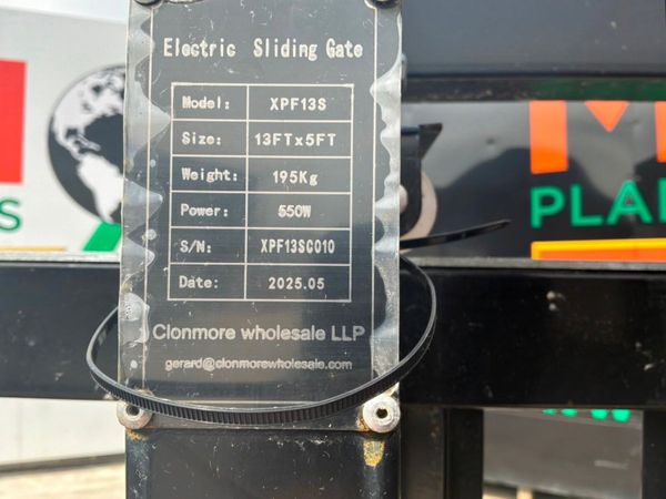 13ft ELECTRIC / REMOTE SLIDING GATE.......1793t 388723107