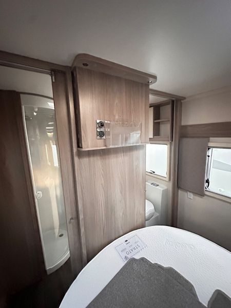 ✨2023 SWIFT KUDOS 4 BERTH ISLAND BED✨ 388867795