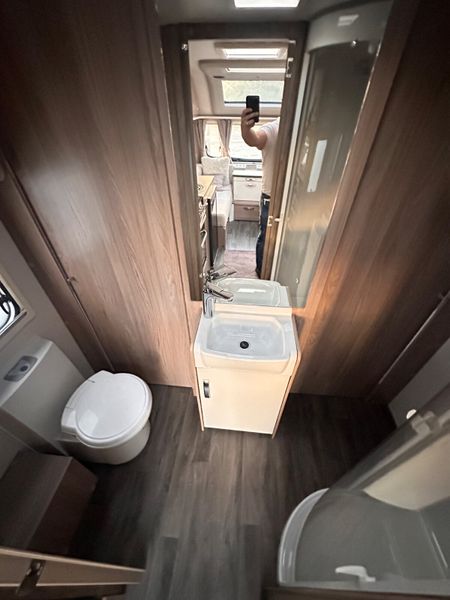 ✨2023 SWIFT KUDOS 4 BERTH ISLAND BED✨ 388867799