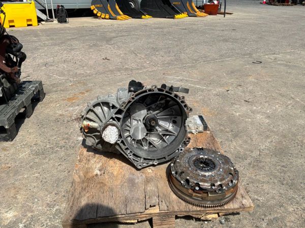 2019 FORD TRANSIT MANUAL GEARBOX....6 SPEED. 388813922