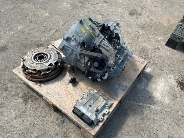 2019 FORD TRANSIT MANUAL GEARBOX....6 SPEED. 388813928