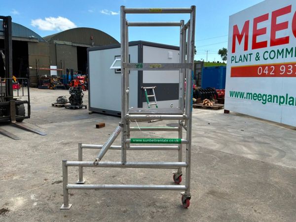 ALUMINIUM  PODIUM ACCESS PLATFORM.....756. 388820259