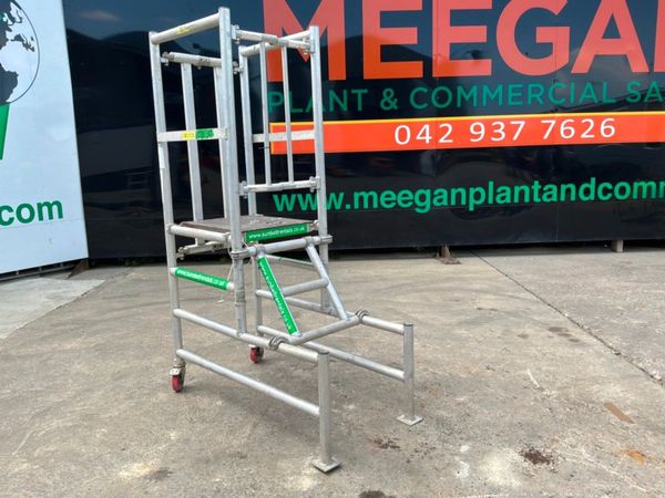 ALUMINIUM  PODIUM ACCESS PLATFORM.....756. 388820282