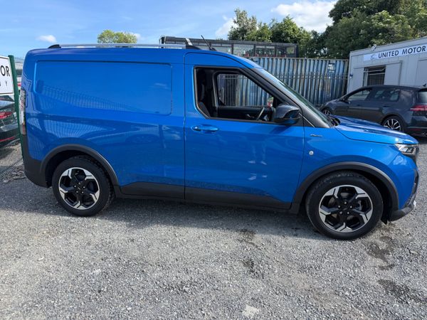 Ford Courier 2025 388827583