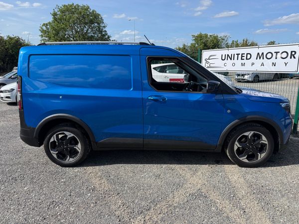 Ford Courier 2025 388827596