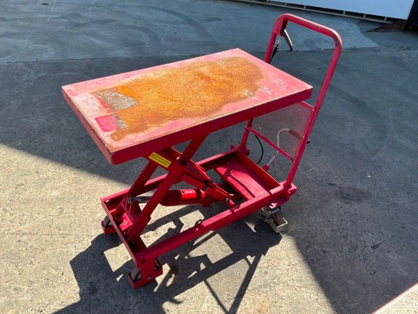 HYDRAULIC PLATFROM TROLLEY / LIFT TRUCK....750 388831179