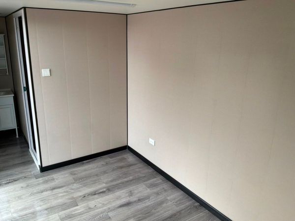 GARDEN ROOM  ACCOMMODATION POD.......2146. 389070400