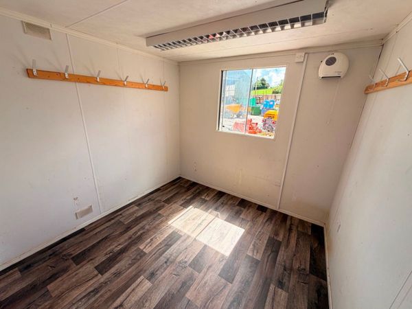30 x 9 SITE OFFICE CABIN....OPEN PLAN ....1941 T 389094641