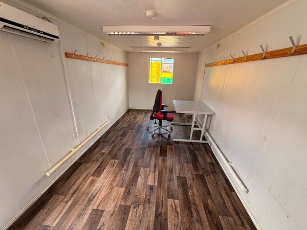 30 x 9 SITE OFFICE CABIN....OPEN PLAN ....1941 T 389094633