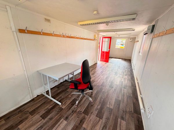 30 x 9 SITE OFFICE CABIN....OPEN PLAN ....1941 T 389094637