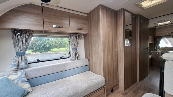 Swift Charisma 6 berth caravan 389187579
