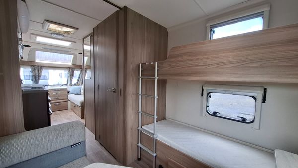 Swift Charisma 6 berth caravan 389187586