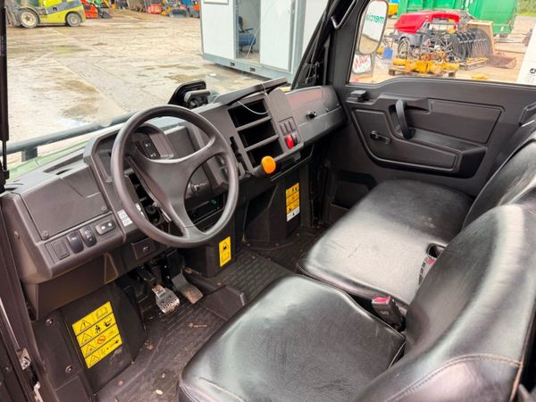2023 John Deere gator 865m 4wd....1,900 hours...ut 389262327