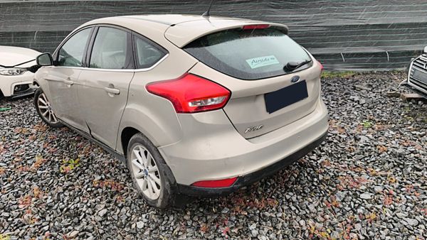 2015 FORD FOCUS 1.6 TDCI FOR BREAKING! 389284600