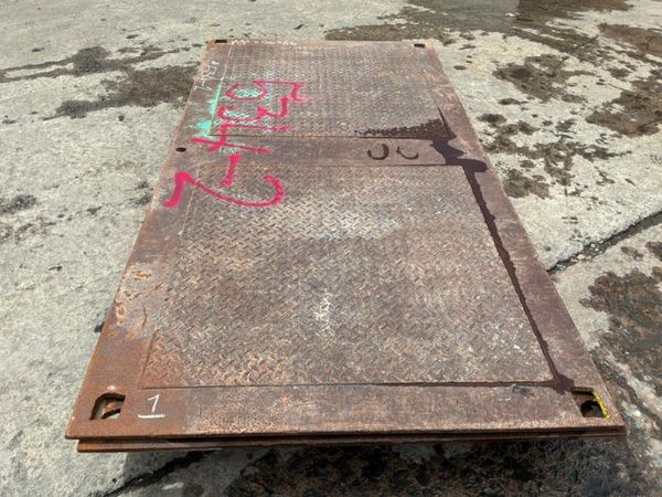 20mm ROAD CROSSING TRENCH PLATES.........534-2 389285093