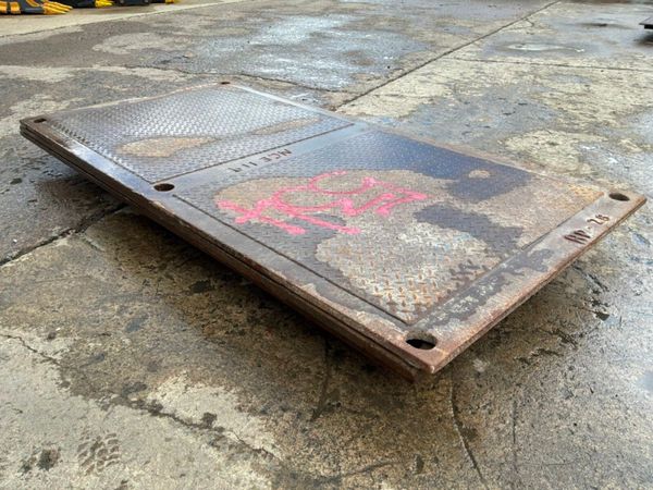 25mm STEEL ROAD PLATE / TRENCH COVERS.....534. 389285170