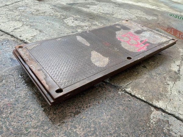 25mm STEEL ROAD PLATE / TRENCH COVERS.....534. 389285177