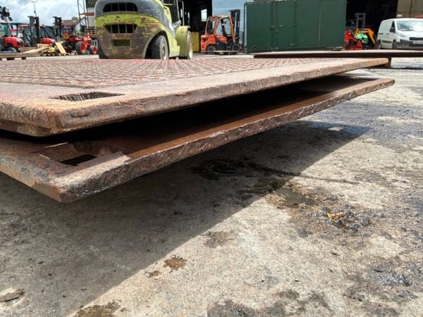 20mm ROAD CROSSING TRENCH PLATES.........534-2 389285126