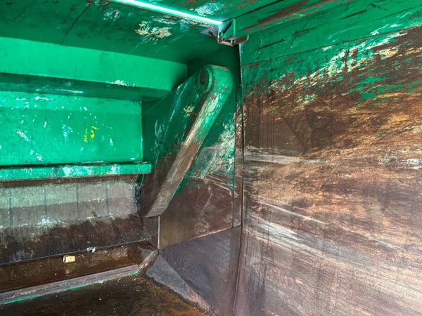 2021 HOOK LOADER SKIP WASTE COMPACTOR 389290355
