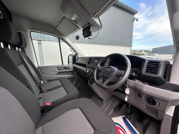 2022 Volkswagen Crafter €18’950 + vat 389353572