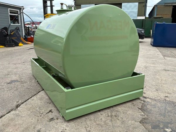 3000 litre FUEL BOWSER / STORAGE  TANK......783m. 389375690