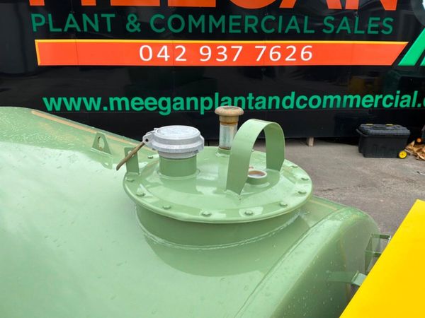 3000 litre FUEL BOWSER / STORAGE  TANK......783m. 389375700