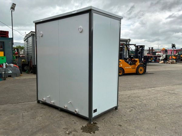 UNUSED DOUBLE TOILET CONTAINER CABIN....817m. 389381011