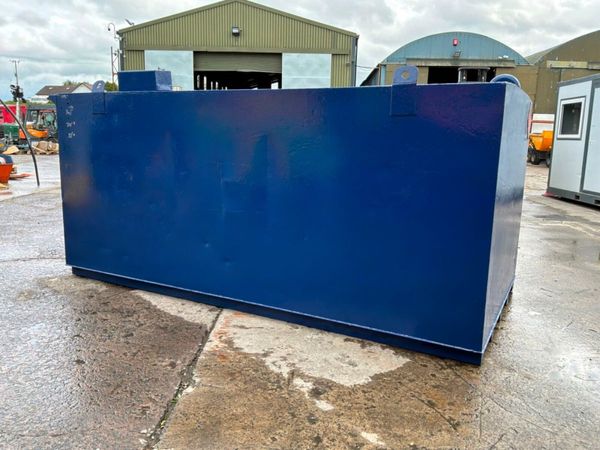 6800 litre bunded diesel fuel storage bowser tank. 389386396