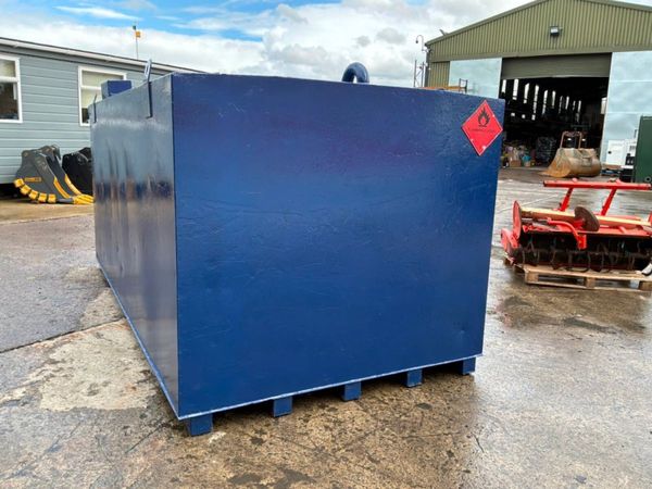 6800 litre bunded diesel fuel storage bowser tank. 389386399
