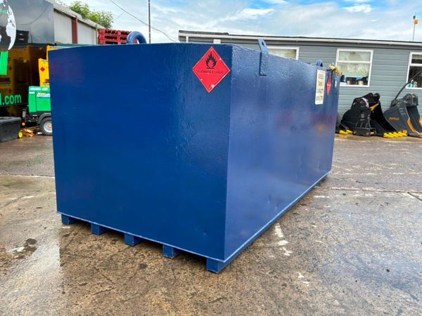 6800 litre bunded diesel fuel storage bowser tank. 389386412