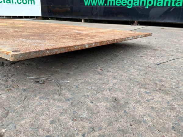 10ft x 5ft x 25mm  ROAD CROSSING PLATE.......980. 389445442