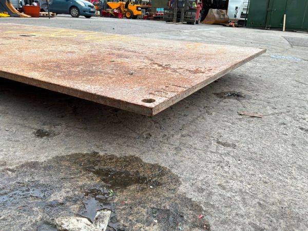 10ft x 5ft x 25mm  ROAD CROSSING PLATE.......980. 389445449