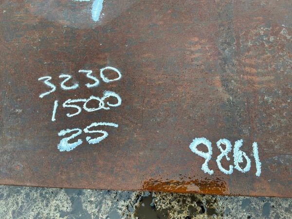 128 x 59 x1 ROAD PLATE / TRENCH COVER.......9861 389445461