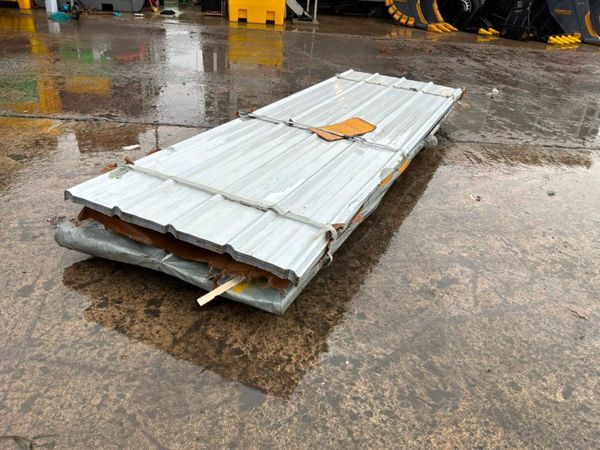 UNUSED 3.0 mts ROOF SHEETING / CLADDING...907. 389445403