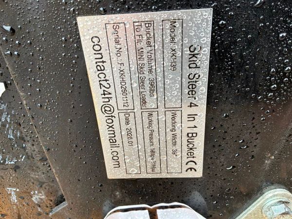 UNUSED  MINI SKID STEER 4 IN1 BUCKET......1325m. 389458794
