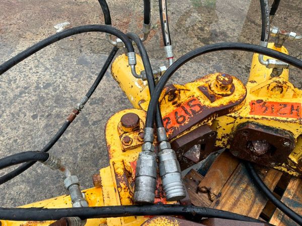TAETS 314 HYDRAULIC PILE BREAKER........1375t. 389458841