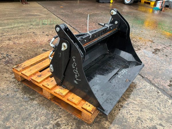 UNUSED  MINI SKID STEER 4 IN1 BUCKET......1325m. 389458808