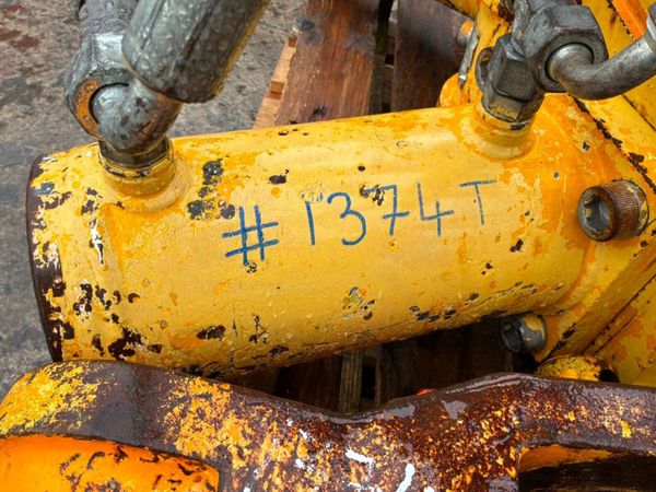 TAET HYDRAULIC PILE BREAKER / CRUSHER..1374t. 389463421